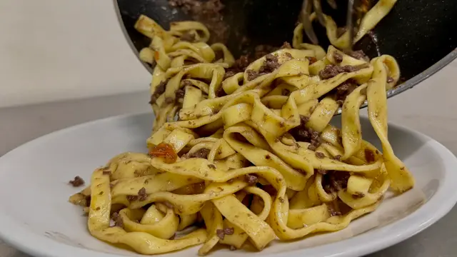 Tagliatelle al ragù del rifugio